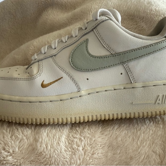 Nike Air Force 1 '07 ESS White Light Silver CZ0270-106 Women's Size 7.5 Used - Picture 4 of 8